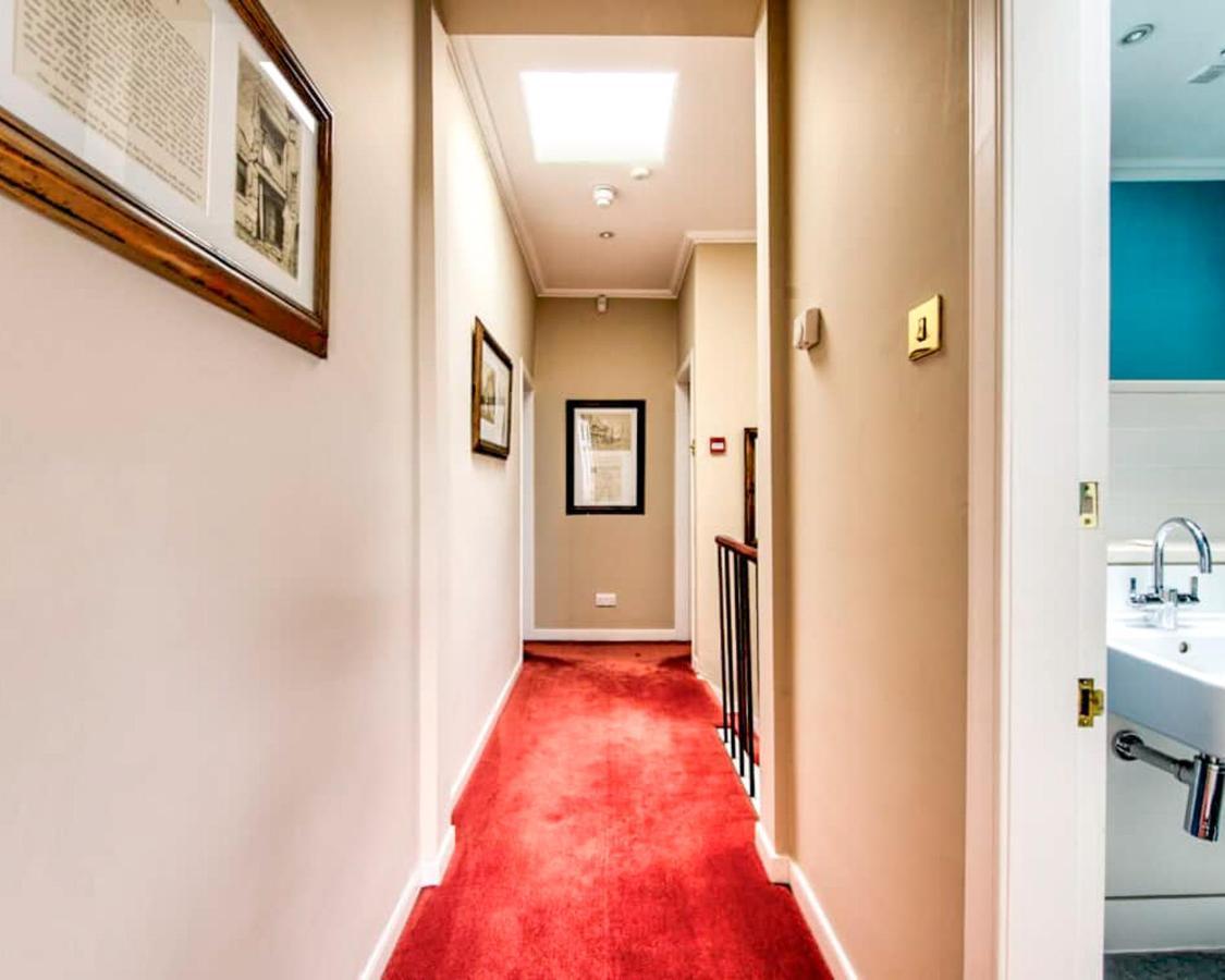 Beautiful City Centre Georgian 4 Bed Townhouse With Private Garden Единбург Екстериор снимка